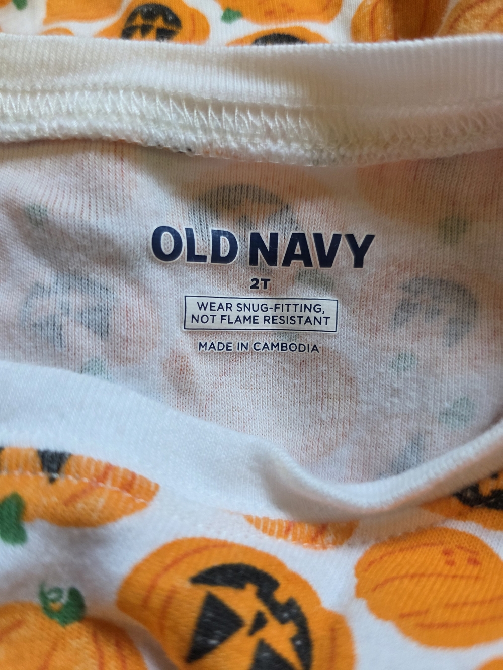 Old navy Toddler Pajamas Size 2T Halloween Pumpkins - Picture 7 of 7